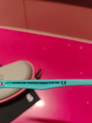 Gafas de sol infantiles rosas y azules