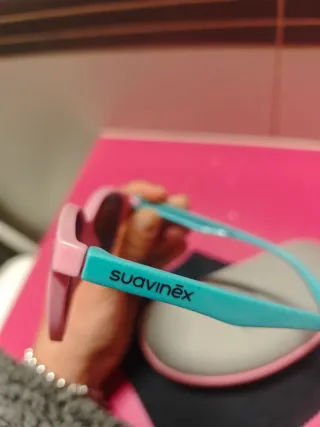 Gafas de sol infantiles rosas y azules