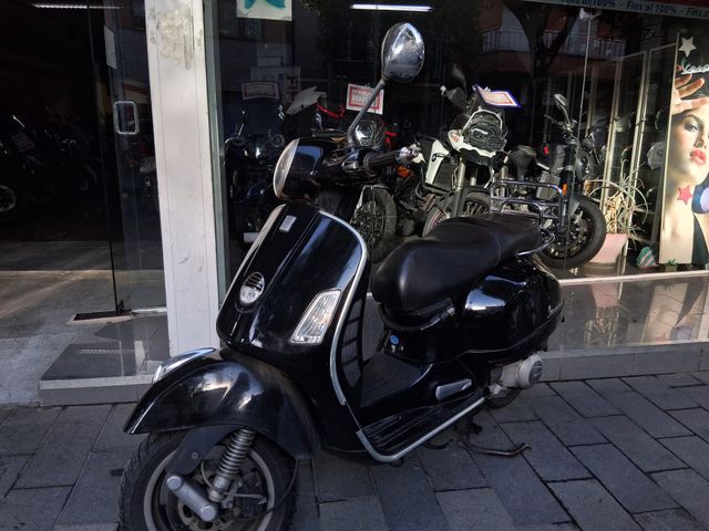PIAGGIO VESPA 250