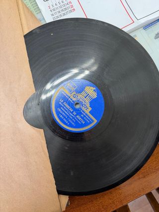 12 Discos antiguos entre 1930 y 1965 .