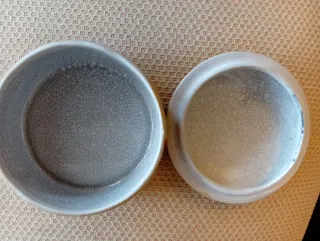 Joyero de cerámica con diseño floral