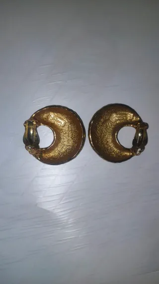 Pendientes YSL Dorados Martillados