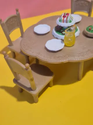 Sylvanian Families Tavolo e Sedie