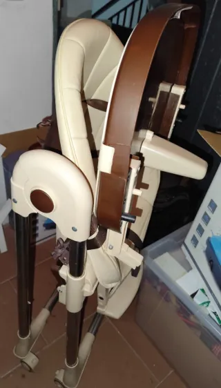 Trona OUNUO beige y marrón