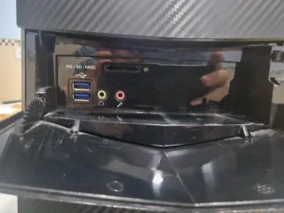 Medion Erazer PC Gamer RTX 2060