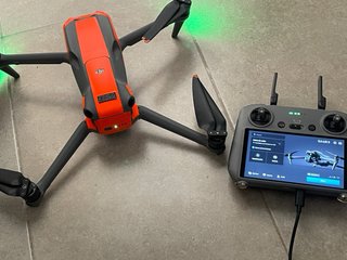 Dron DJI AIR 3 +2 baterias+ cargador+RC2+ maleta