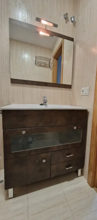Mueble baño + grifo "Roca" + espejo