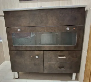 Mueble baño + grifo "Roca" + espejo