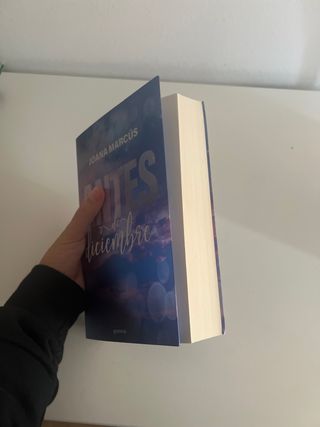 Estuche Saga Meses a tu lado / Months by Your S...