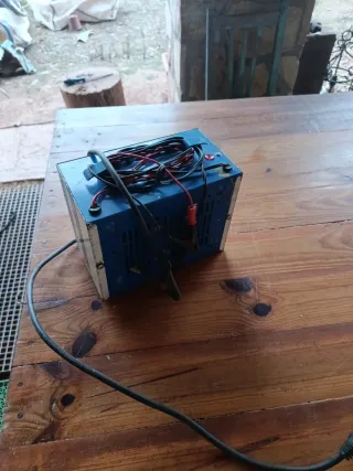 Cargador Batería Coche