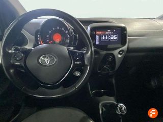 Toyota Aygo 1.0 70 x-play