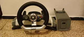 Xbox 360 Negra + 2 Mandos i Volante Xbox 360