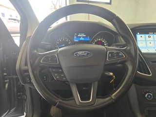 Ford Focus 2016 Pegatina C Distribucion Cambiada