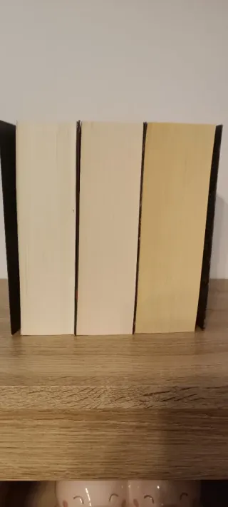 De sangre y cenizas  De carne y fuego