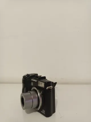 Cámara Olympus SP-350 como nueva