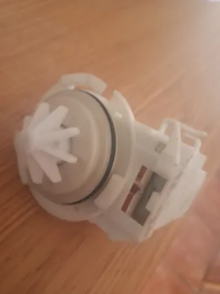 Bomba lavavajillas Bosch IB16UN1041