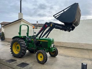 Tractor John Deere 1635 con pala