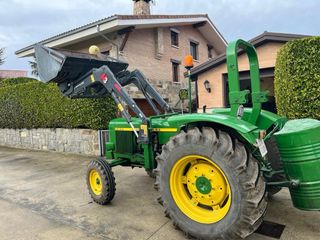 Tractor John Deere 1635 con pala