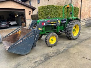 Tractor John Deere 1635 con pala