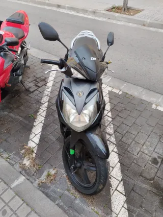 Moto SYM Scooter 14.000 km Precio no negociable