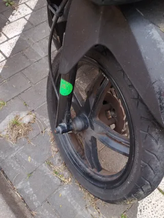 Moto SYM Scooter 14.000 km Precio no negociable