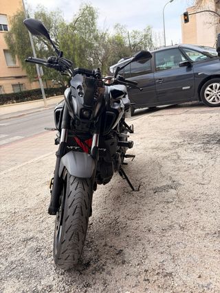 Yamaha MT-07 A2 2022 Negra