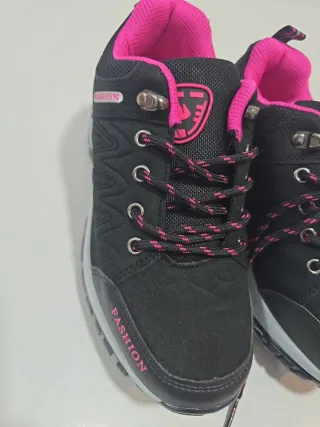 Zapatillas montaña mujer T.37 nuevas