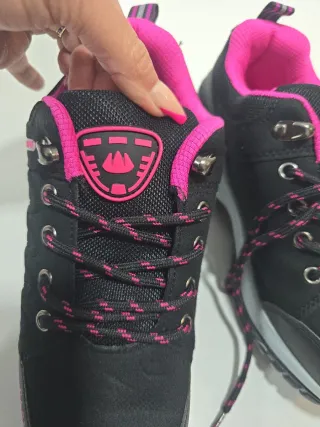 Zapatillas montaña mujer T.37 nuevas