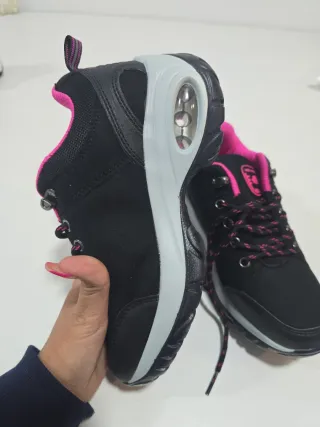 Zapatillas montaña mujer T.37 nuevas