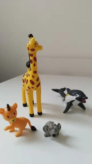 Lotto 6 Personaggi e Animaletti Giocattolo