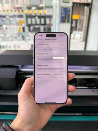 IPHONE 15 PRO 256GB COMO NUEVO