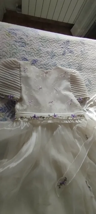 Vestido Primera Comunión blanco y morado