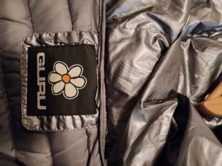 Piumino donna con cappuccio firmato Guru, tg. M.