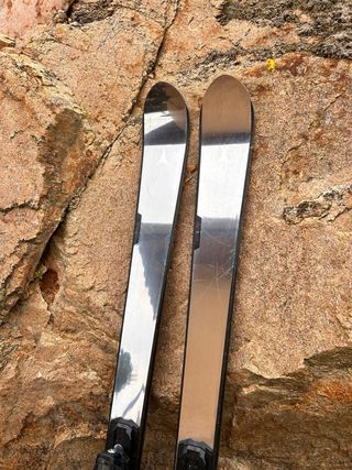 Esquís VOLANT Atomic 165 cm