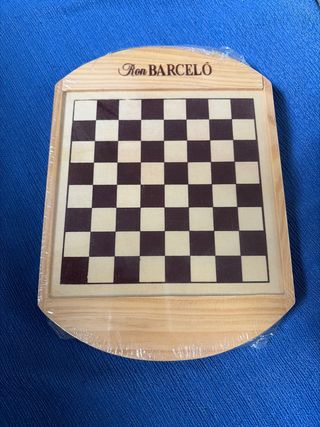 Ajedrez de viaje Ron Barceló