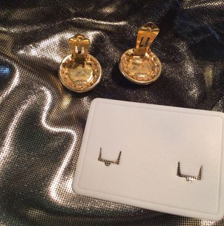 Pendientes clip vintage negros y dorados