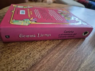 Carlota y el misterio del canario robado: La tr...