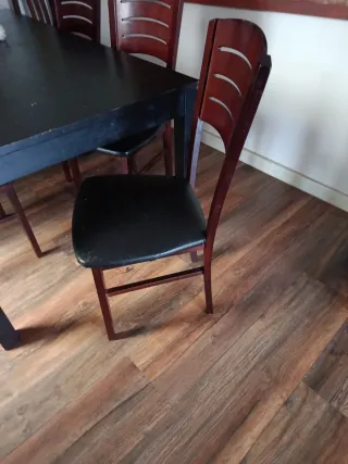 Mesa comedor y 8 sillas madera