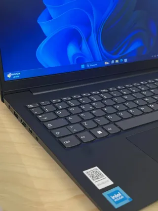 Portátil Lenovo V15 G2 IJL Intel Celeron 256GB FHD