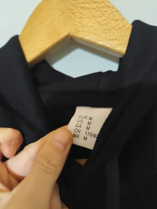 Sudadera corta negra talla M mujer