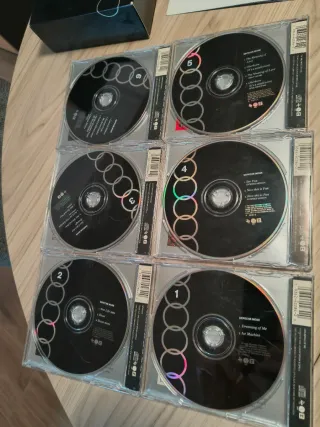 Caja Maxi Singles Depeche Mode Box número 1.