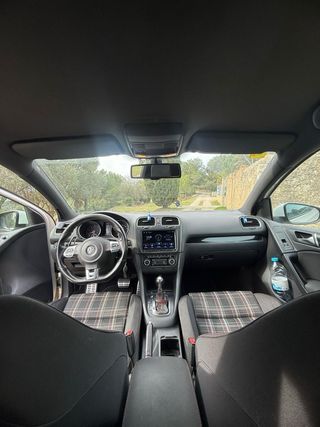 Volkswagen GTI MK6 2010
