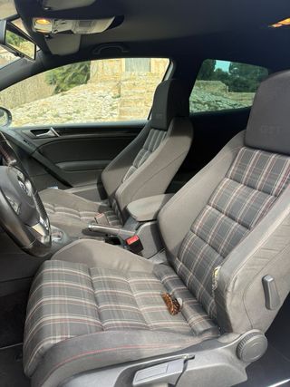 Volkswagen GTI MK6 2010