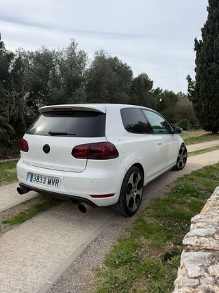 Volkswagen GTI MK6 2010