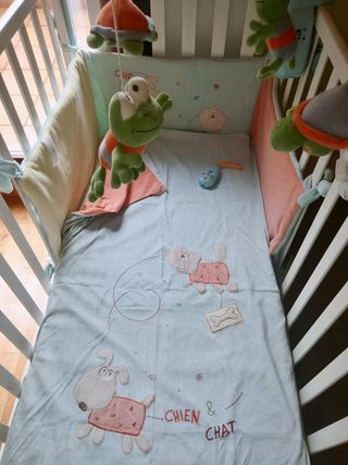 Cuna prenatal con extras