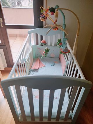 Cuna prenatal con extras