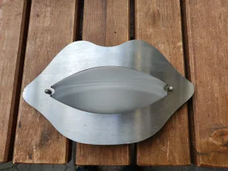 Lampada da parete La Bocca