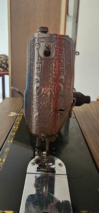 Máquina de coser antigua