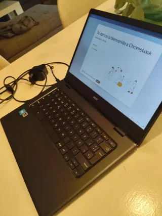 Acer Chromebook Negro. Sólo utilizado tres meses.