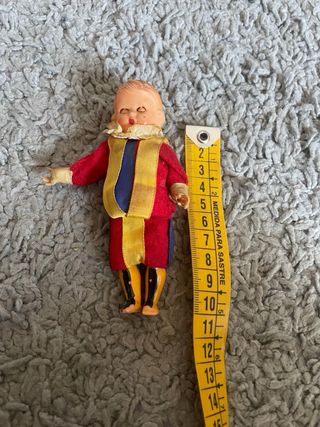 Muñeco antiguo guardia del Vaticano